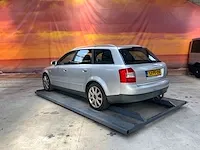 Audi a4 2004 - afbeelding 34 van  44