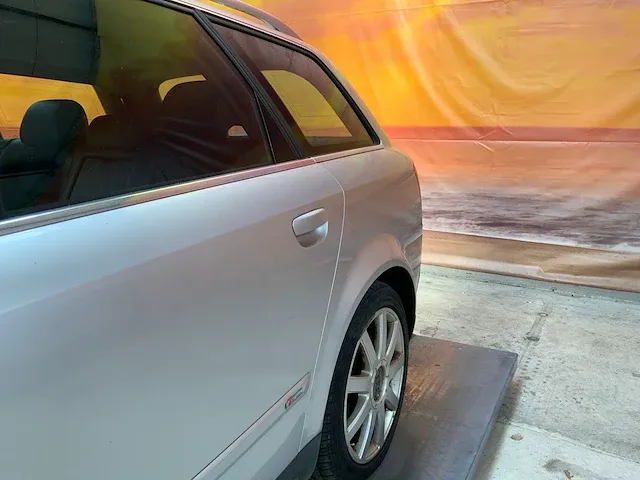 Audi a4 2004 - afbeelding 43 van  44