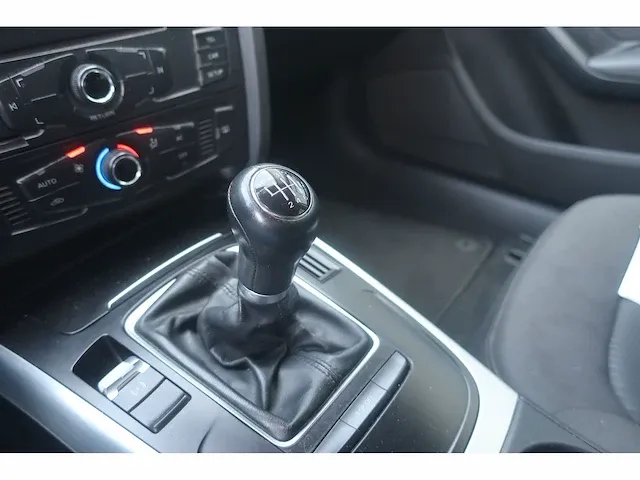 Audi a4 avant 1.8 tfsi, h-541-nz - afbeelding 4 van  19