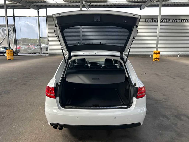 Audi a4 avant 1.8 tfsi pro line 2008 | 15-zr-lz - afbeelding 13 van  35