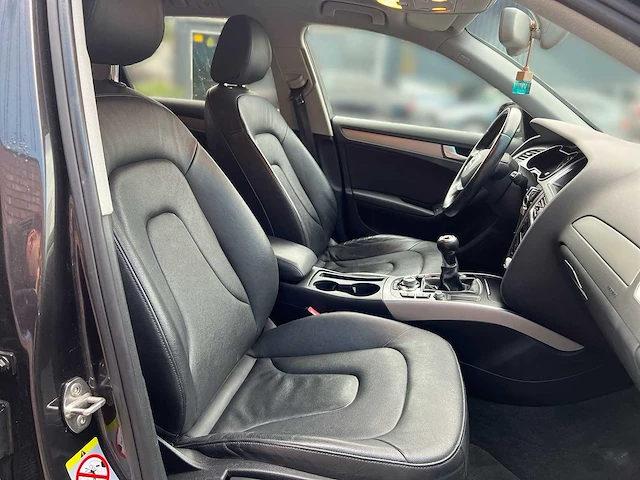 Audi a4 avant 1.8 tfsi pro line 2012 | l-503-ff - afbeelding 24 van  31