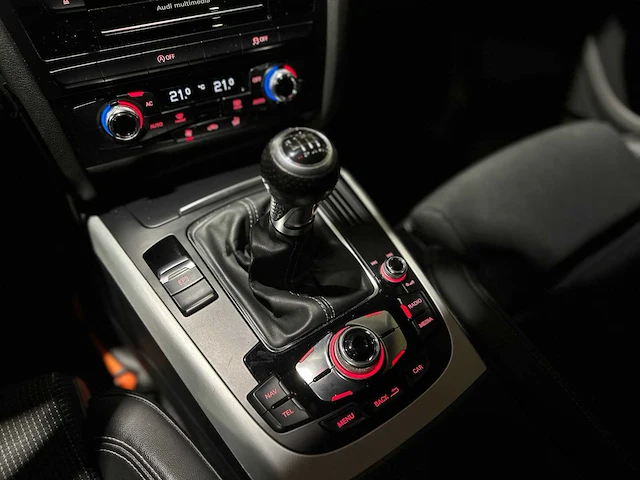 Audi a4 avant 1.8 tfsi s edition 120pk 2013, 26-zrp-1 - afbeelding 19 van  41