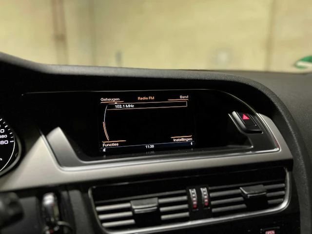 Audi a4 avant 1.8 tfsi s edition 120pk 2013, 26-zrp-1 - afbeelding 21 van  41