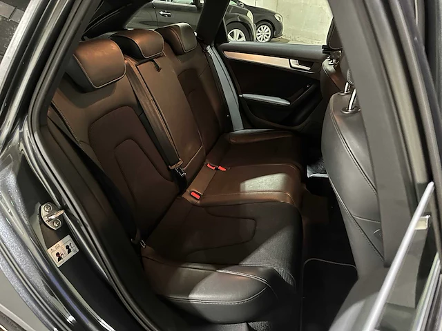 Audi a4 avant 1.8 tfsi s edition 120pk 2013, 26-zrp-1 - afbeelding 30 van  41