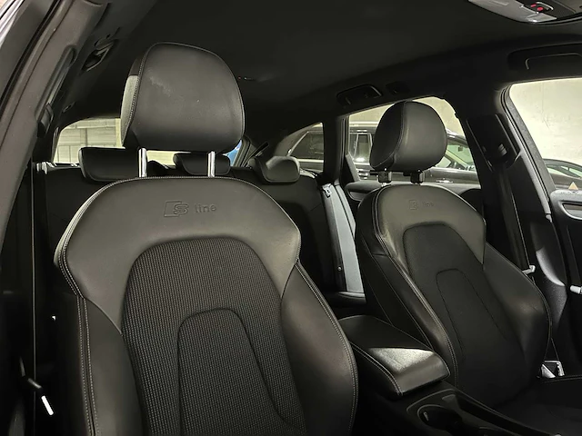 Audi a4 avant 1.8 tfsi s edition 120pk 2013, 26-zrp-1 - afbeelding 33 van  41