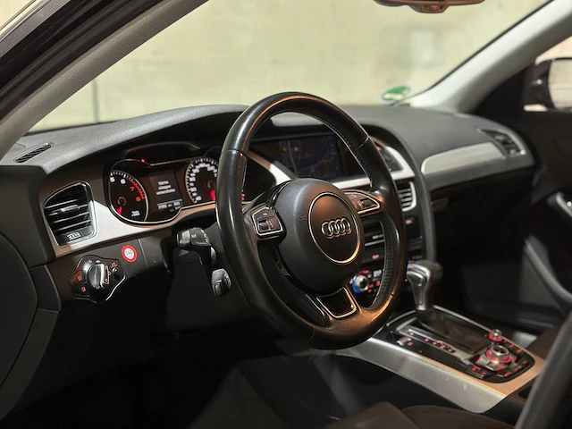 Audi a4 avant 1.8 tfsi s edition 170pk 2015, p-183-tz - afbeelding 10 van  42