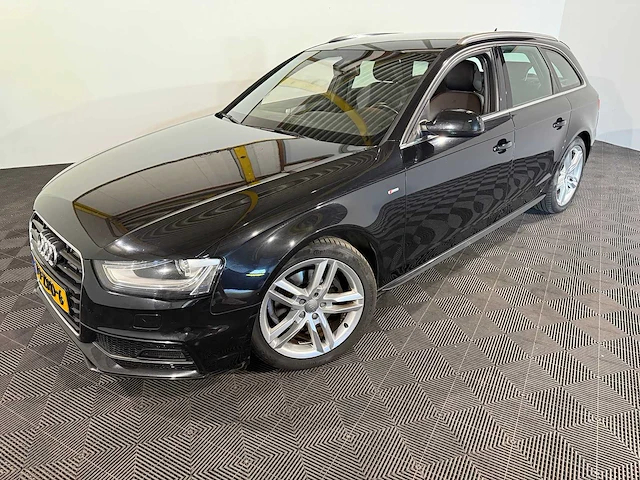 Audi a4 avant 1.8 tfsi s edition, 79-zrd-6 - afbeelding 1 van  15