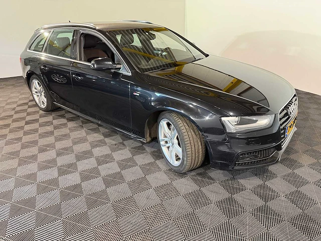 Audi a4 avant 1.8 tfsi s edition, 79-zrd-6 - afbeelding 12 van  15