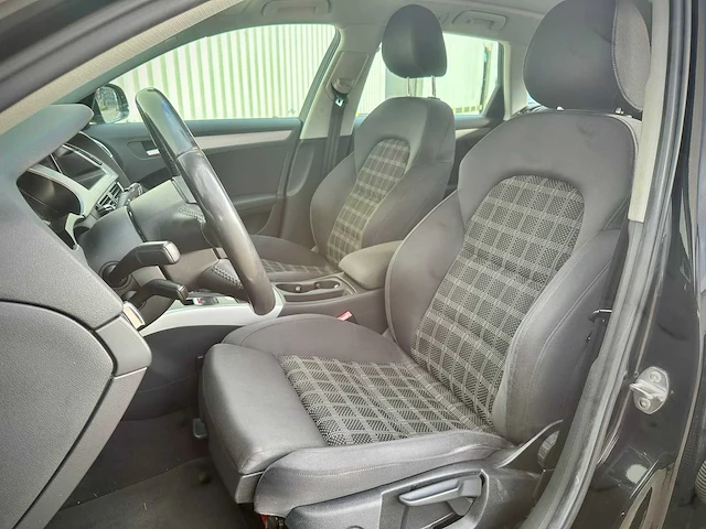 Audi a4 avant 2.0 tfsi pro l. bns , ; 00-ngg-3 - afbeelding 9 van  13