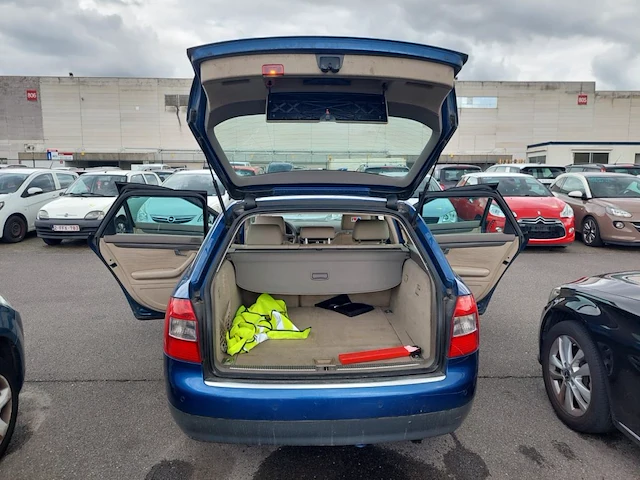 Audi a4 avant, 2004 - afbeelding 39 van  40