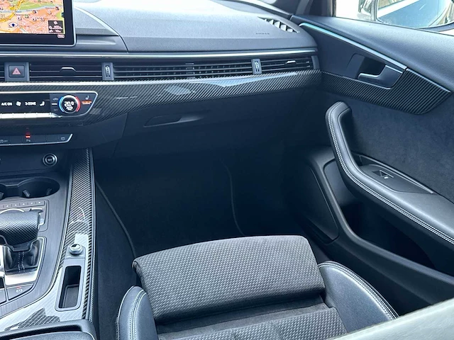 Audi a4 avant 35 tdi sp s-line black edition car 2019 | l-795-fp - afbeelding 29 van  39