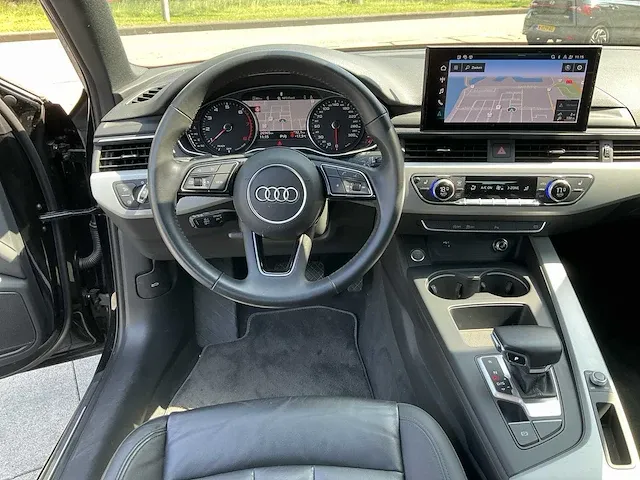 Audi a4 avant 35 tfsi achteruitrijcamera dodehoek memory elektrische kofferklep led dab - afbeelding 10 van  42