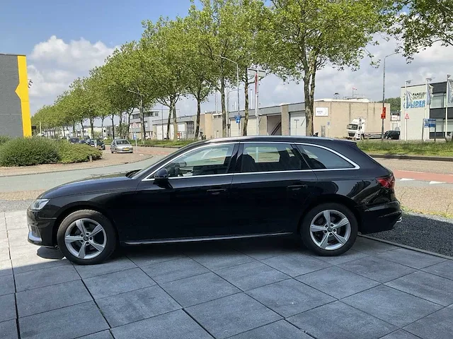 Audi a4 avant 35 tfsi achteruitrijcamera dodehoek memory elektrische kofferklep led dab - afbeelding 12 van  42