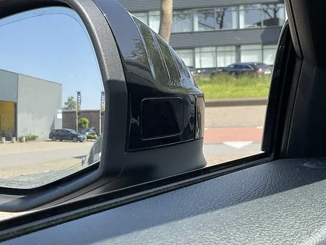 Audi a4 avant 35 tfsi achteruitrijcamera dodehoek memory elektrische kofferklep led dab - afbeelding 32 van  42