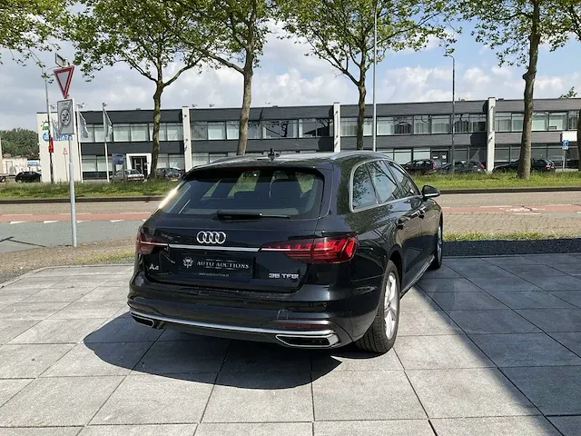 Audi a4 avant 35 tfsi achteruitrijcamera dodehoek memory elektrische kofferklep led dab - afbeelding 38 van  42