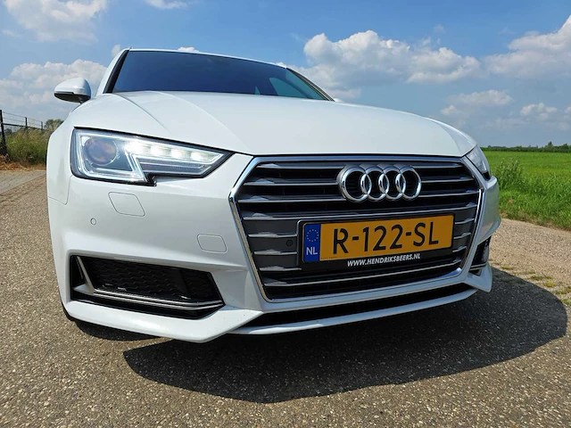 Audi a4 avant 35 tfsi pro line, r-122-sl - afbeelding 2 van  39