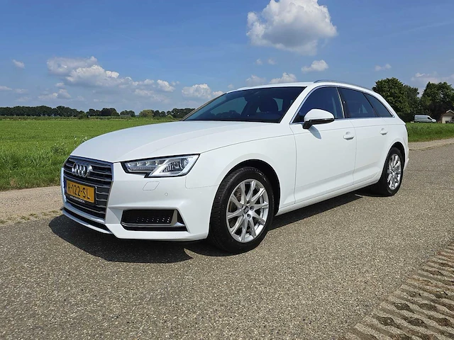 Audi a4 avant 35 tfsi pro line, r-122-sl - afbeelding 1 van  39