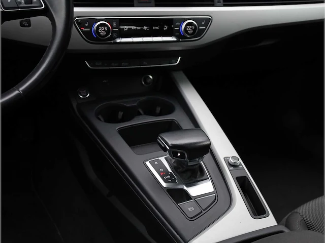 Audi a4 avant 40 etfsi mhev 204pk automaat 2020 - afbeelding 11 van  33
