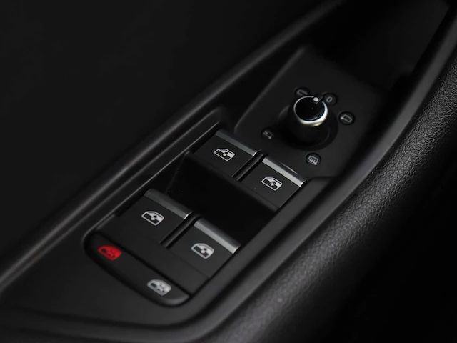Audi a4 avant 40 tfsi s edition |pano|led matrix|virtual|black optic|facelift| - afbeelding 13 van  67