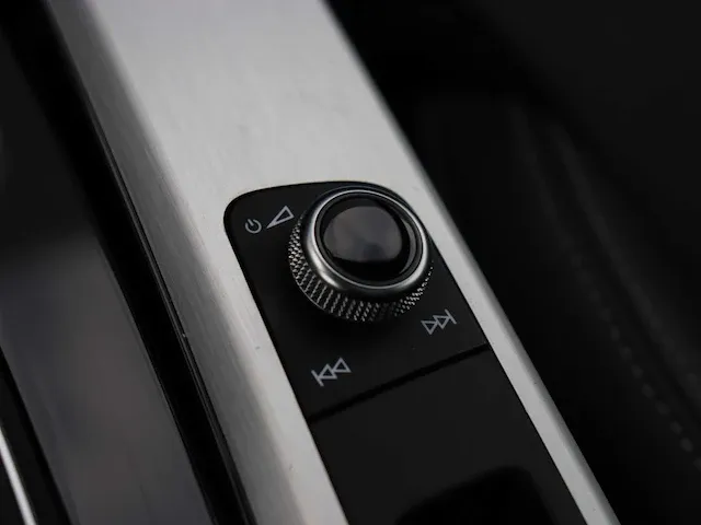Audi a4 avant 40 tfsi s edition |pano|led matrix|virtual|black optic|facelift| - afbeelding 16 van  67