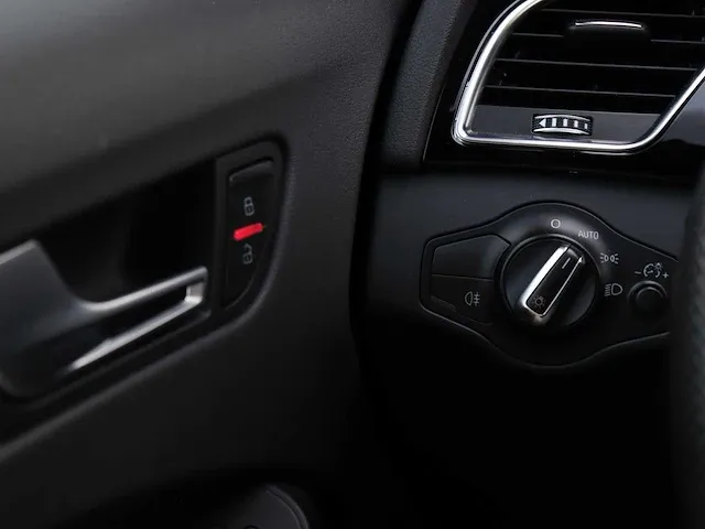 Audi a4 avant 4.2 fsi rs 4 quattro | 8-zjp-80 - afbeelding 7 van  51