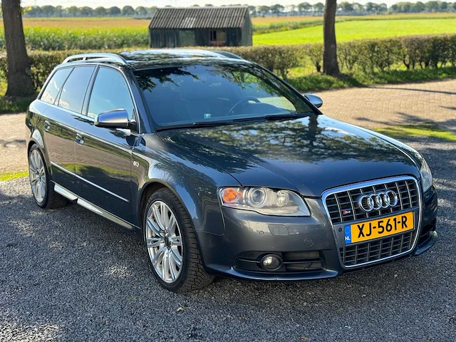 Audi a4 avant 4.2 v8 s4 quattro 2006 344pk xj-561-r - afbeelding 19 van  32