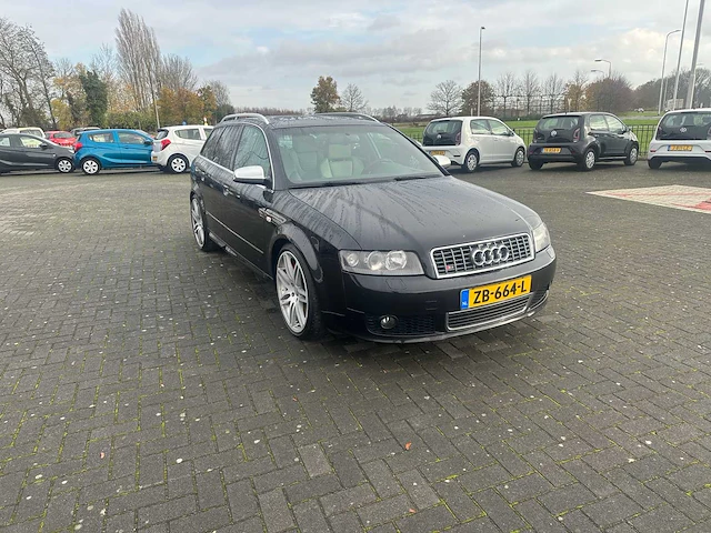 Audi a4 avant personenauto - afbeelding 16 van  22