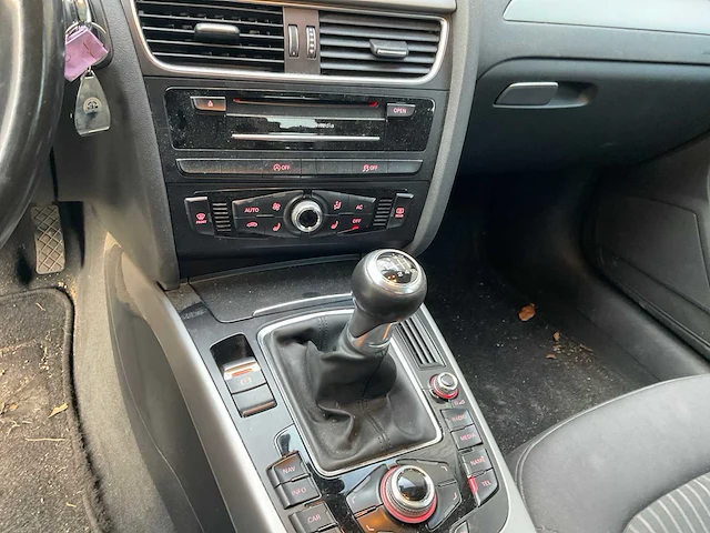 Audi a4 avant personenauto - afbeelding 9 van  16