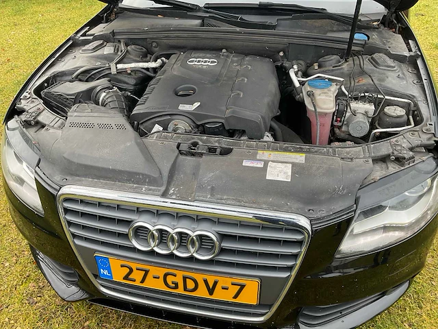 Audi a4 avant personenauto - afbeelding 2 van  22