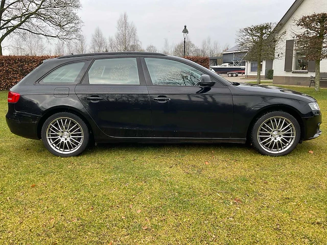 Audi a4 avant personenauto - afbeelding 17 van  22