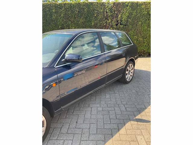 Audi a4 avant sf-tl-09 - afbeelding 2 van  27