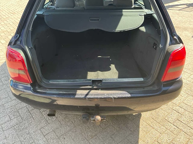 Audi a4 avant sf-tl-09 - afbeelding 15 van  27