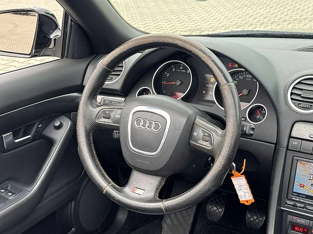 Audi a4 cabriolet 1.8 t s-line - youngtimer - 2006 | 14-zh-dt - afbeelding 16 van  25