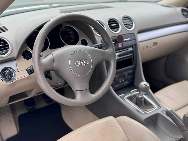 Audi a4 cabriolet 3.0 v6 2003 12-xh-hx - afbeelding 5 van  20