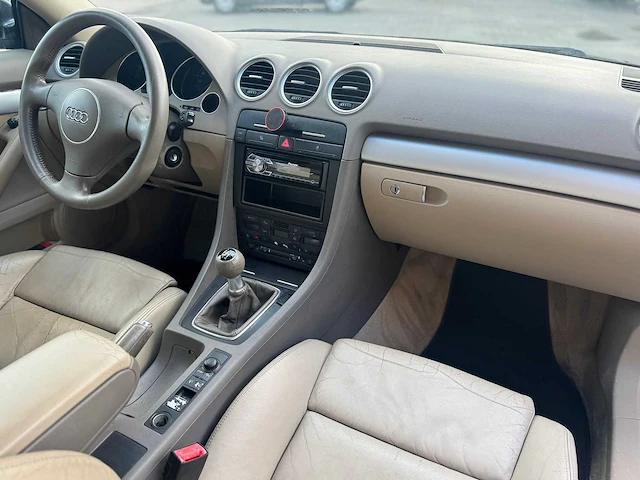 Audi a4 cabriolet 3.0 v6 2003 12-xh-hx - afbeelding 10 van  20