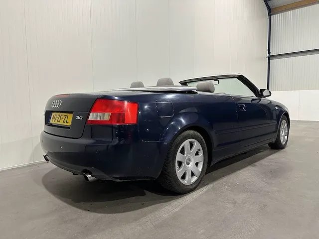 Audi a4 cabriolet 3.0 v6 exclusive 40-zf-zl - afbeelding 18 van  22