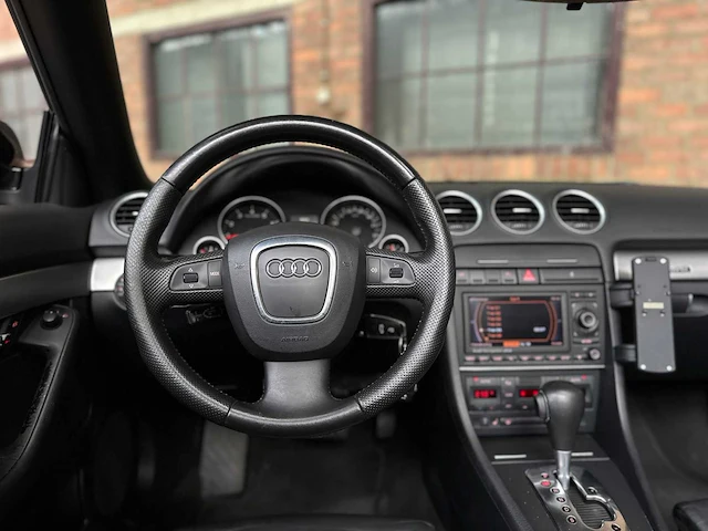Audi a4 cabriolet 3.2 fsi v6 quattro pro line 256pk 2006, 70-sr-rl youngtimer - afbeelding 38 van  83