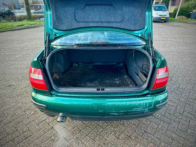 Audi a4 limousine 1.6 c advance, tg-fl-92 - afbeelding 2 van  15