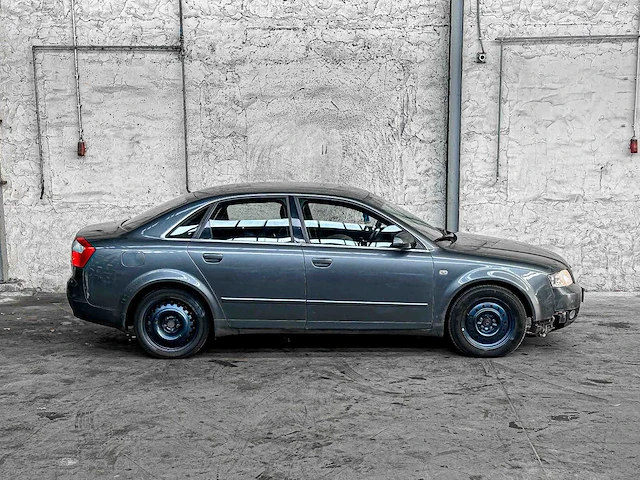 Audi a4 limousine 2.0 fsi 150pk 2002 75-jz-rp - afbeelding 28 van  28