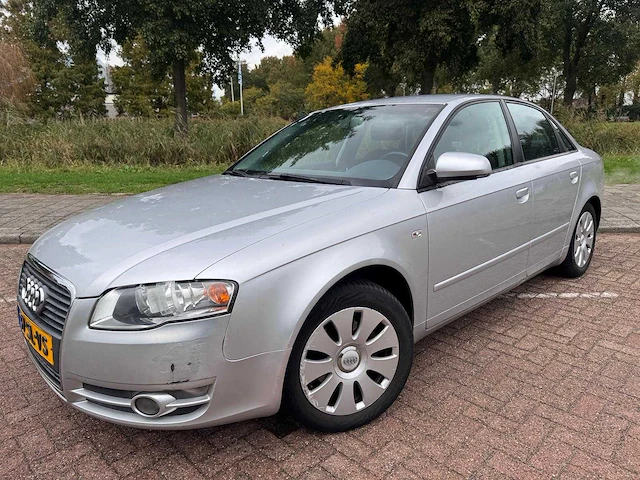 Audi a4 limousine 2.0 pro line, 37-sl-vs - afbeelding 1 van  16
