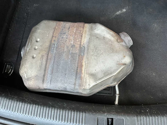 Audi a4 limousine 2.0 tfsi quattro pro line s 211pk 2010 (org-nl), 77-lxf-2 - afbeelding 28 van  40