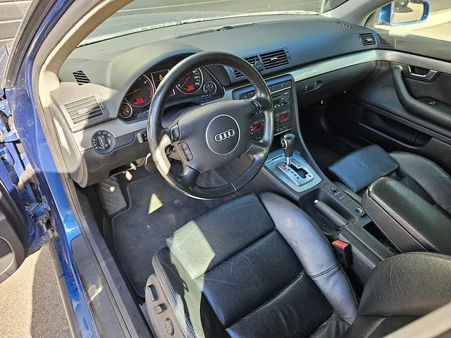 Audi a4 limousine 3.0 quattro pro line 63-nf-gt - afbeelding 3 van  22
