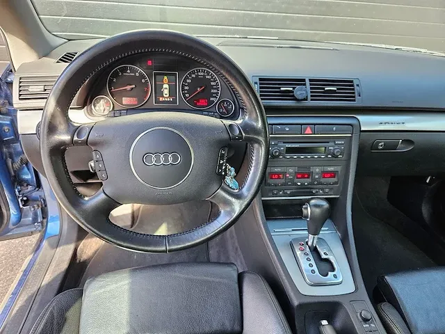 Audi a4 limousine 3.0 quattro pro line 63-nf-gt - afbeelding 4 van  22