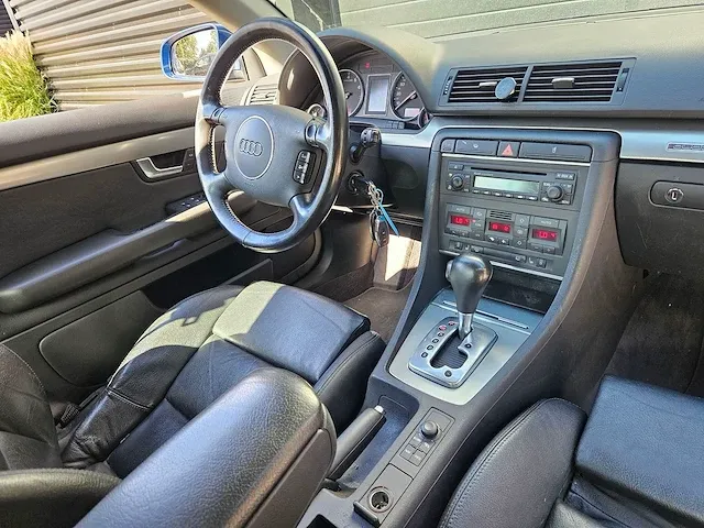 Audi a4 limousine 3.0 quattro pro line 63-nf-gt - afbeelding 13 van  22
