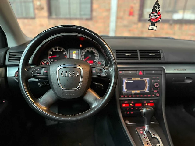 Audi a4 limousine 3.2 fsi v6 quattro 256pk 2005, n-609-jr youngtimer - afbeelding 14 van  46