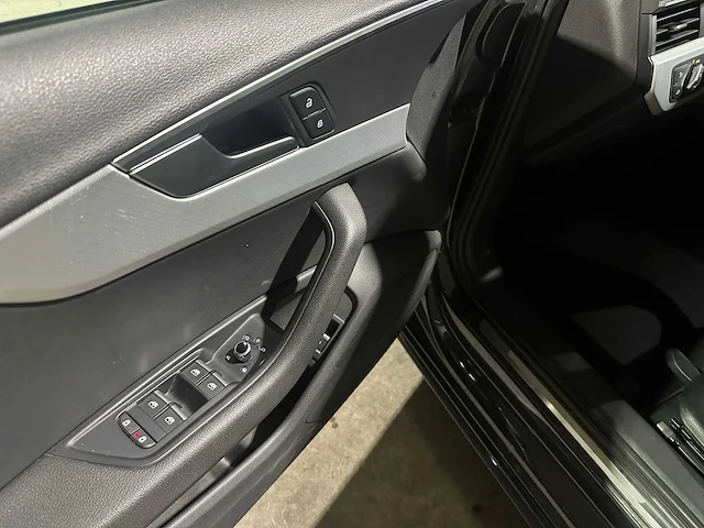 Audi a4 limousine 35 tfsi pro line 150pk 2020, x-661-kj - afbeelding 29 van  45