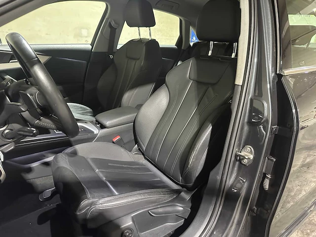 Audi a4 limousine 35 tfsi pro line 150pk 2020, x-661-kj - afbeelding 31 van  45