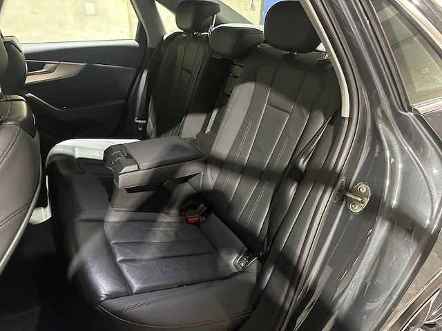 Audi a4 limousine 35 tfsi pro line 150pk 2020, x-661-kj - afbeelding 32 van  45
