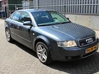 Audi a4 sedan met kenteken 96-hk-ng. - afbeelding 1 van  11