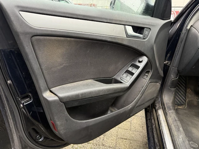 Audi a4,2011 - afbeelding 28 van  31